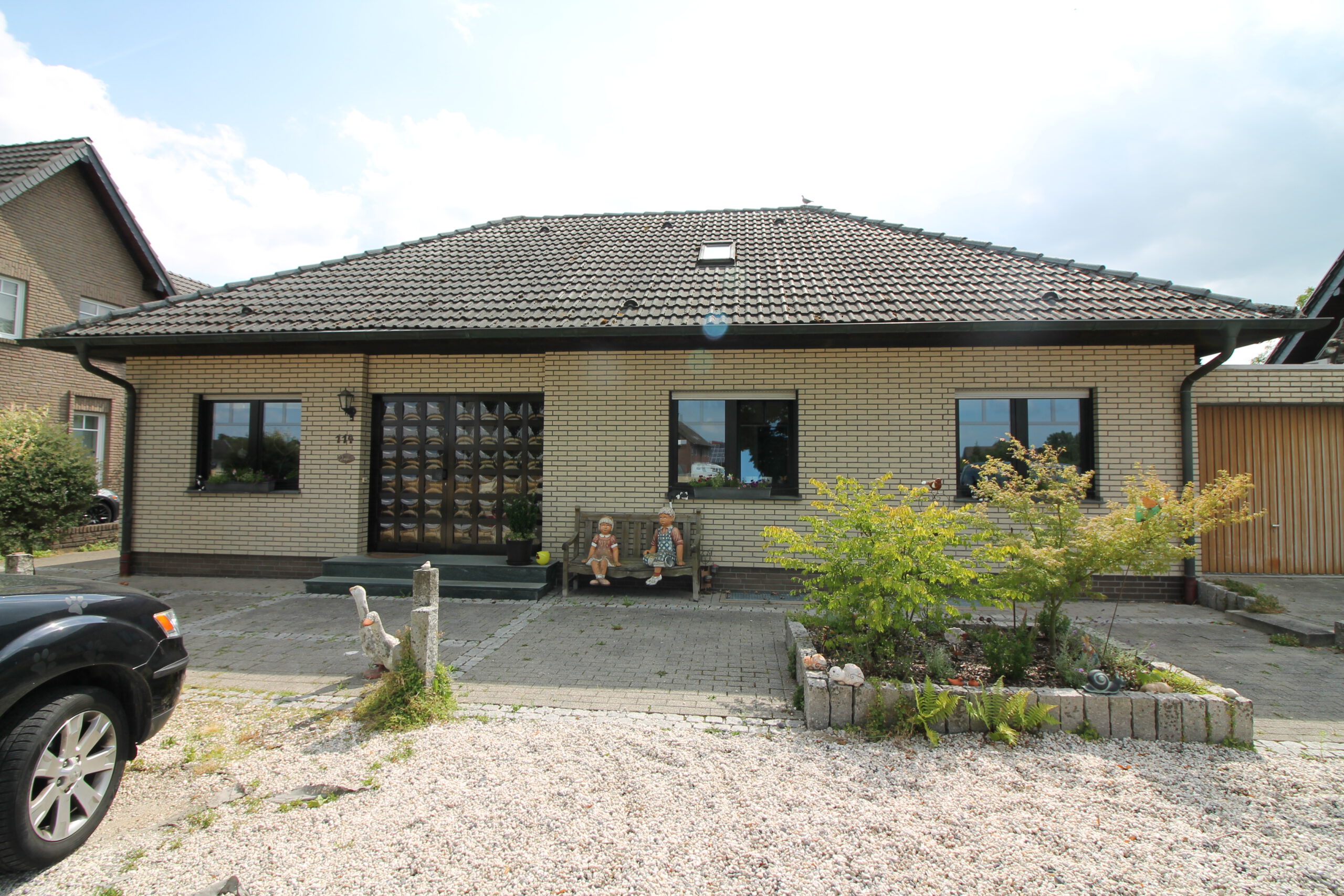 freistehendes Zweifamilienhaus in Rheinberg-Ossenberg